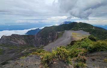 Irazu Volcano - Half Day Tour