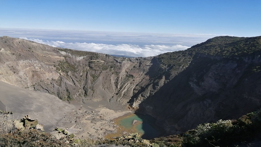 Volcano irazu tour